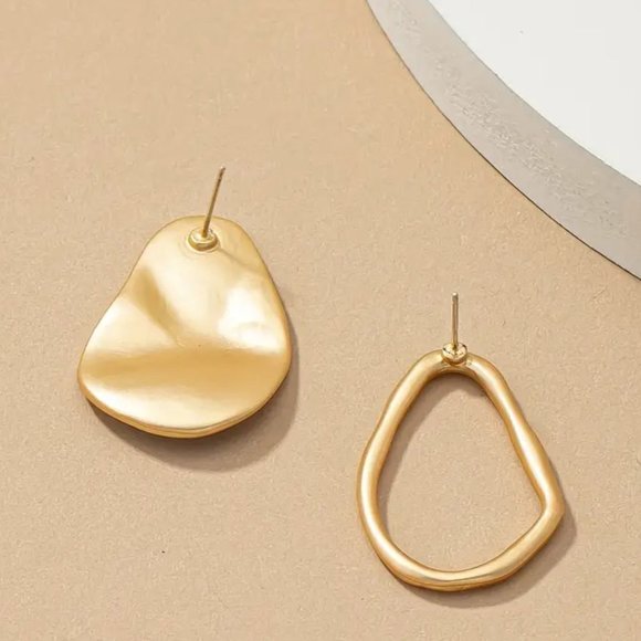 14K Gold Filled Art Deco Earrings - Picture 4 of 5